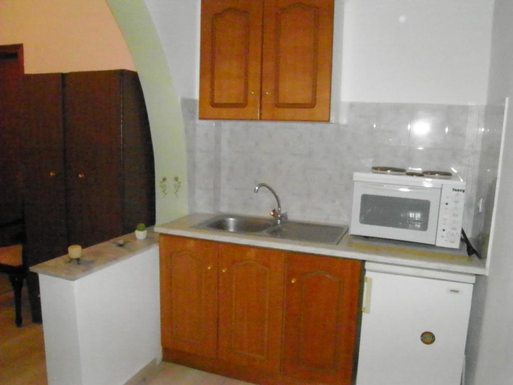 Mirsini Pansion Otel Karterados  Oda fotoğraf