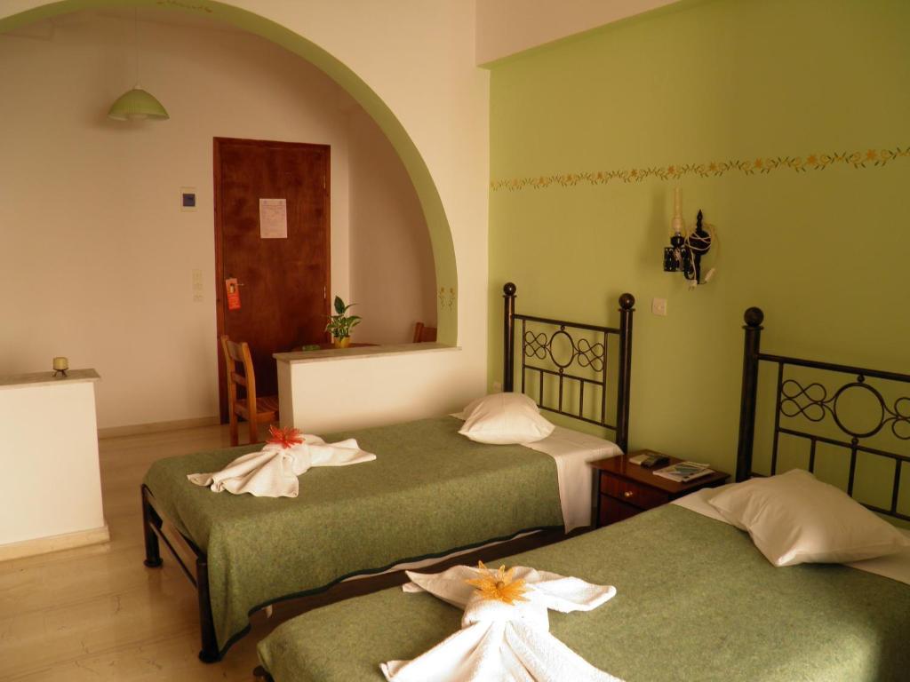 Mirsini Pansion Otel Karterados  Oda fotoğraf