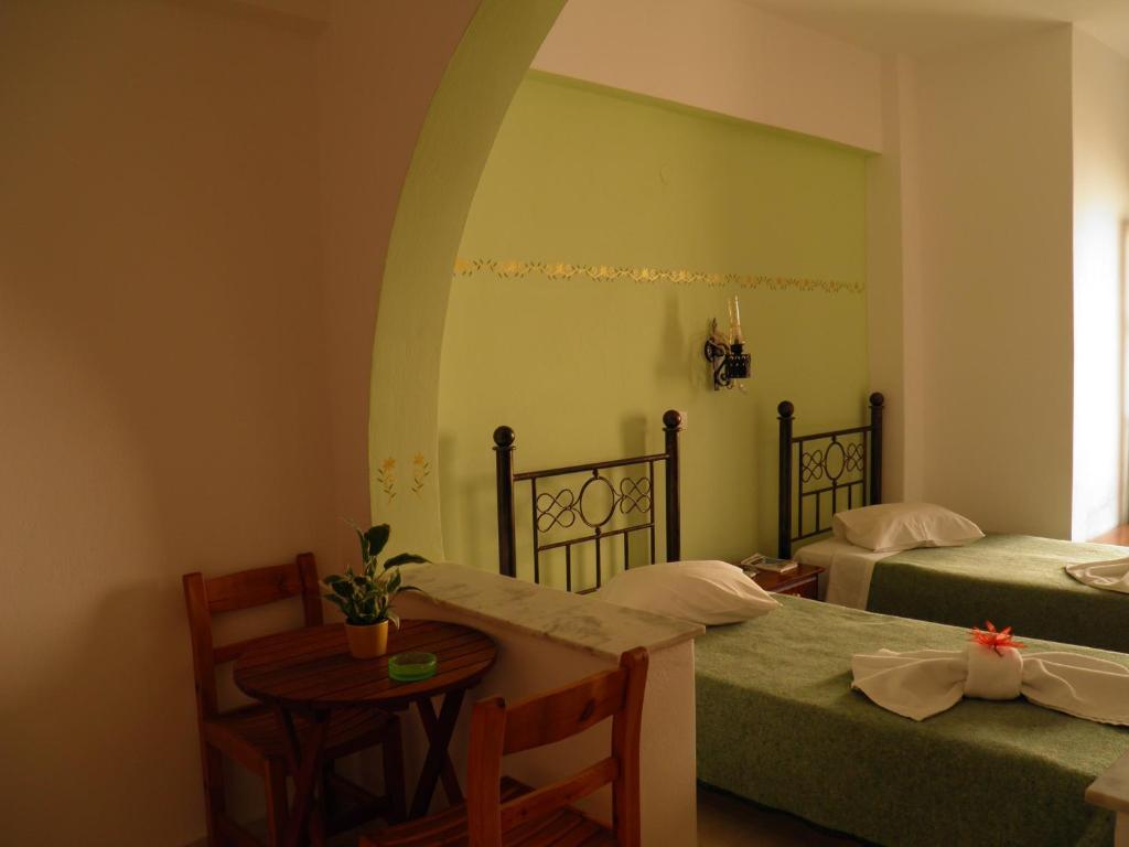 Mirsini Pansion Otel Karterados  Dış mekan fotoğraf